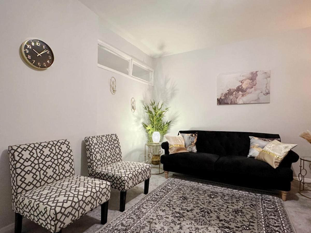 Zoey Place Near Thames River - 2 Double Beds, 1 Single Bed, Spacious, Ideal For Families London Ngoại thất bức ảnh