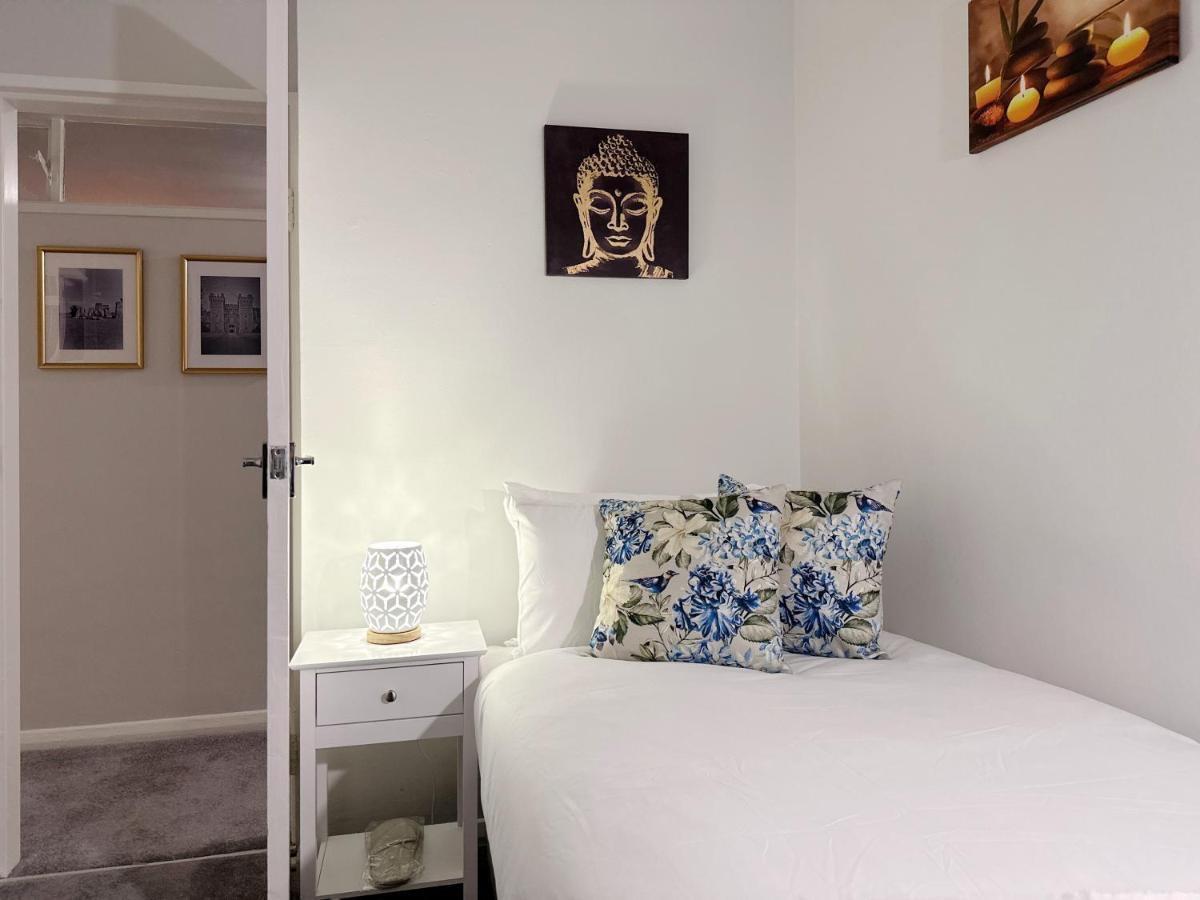 Zoey Place Near Thames River - 2 Double Beds, 1 Single Bed, Spacious, Ideal For Families London Ngoại thất bức ảnh